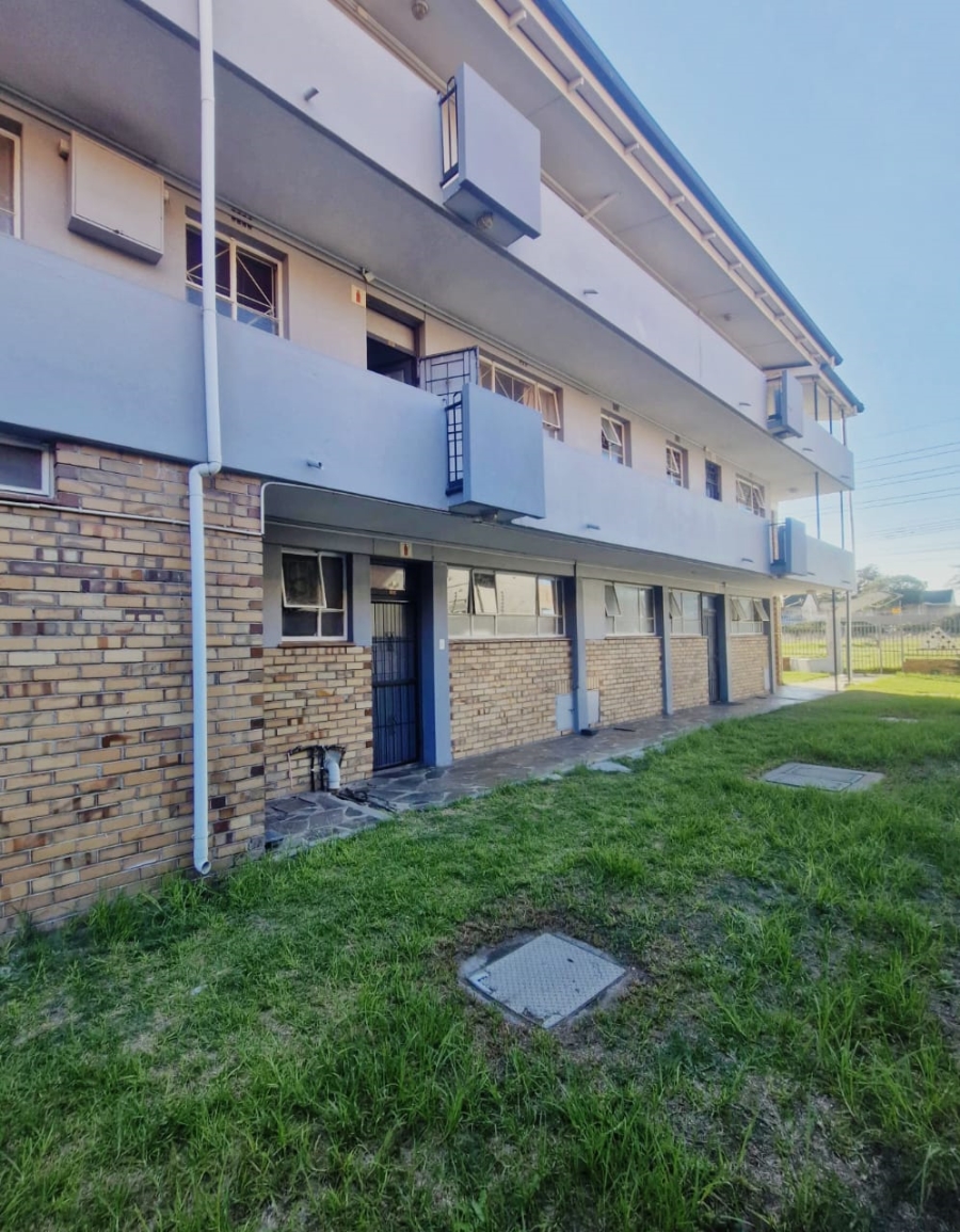 2 Bedroom Property for Sale in Parow Valley Western Cape